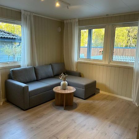 Lys Rent Og Trivelig Hybelleilighet Kristiansand Buitenkant foto