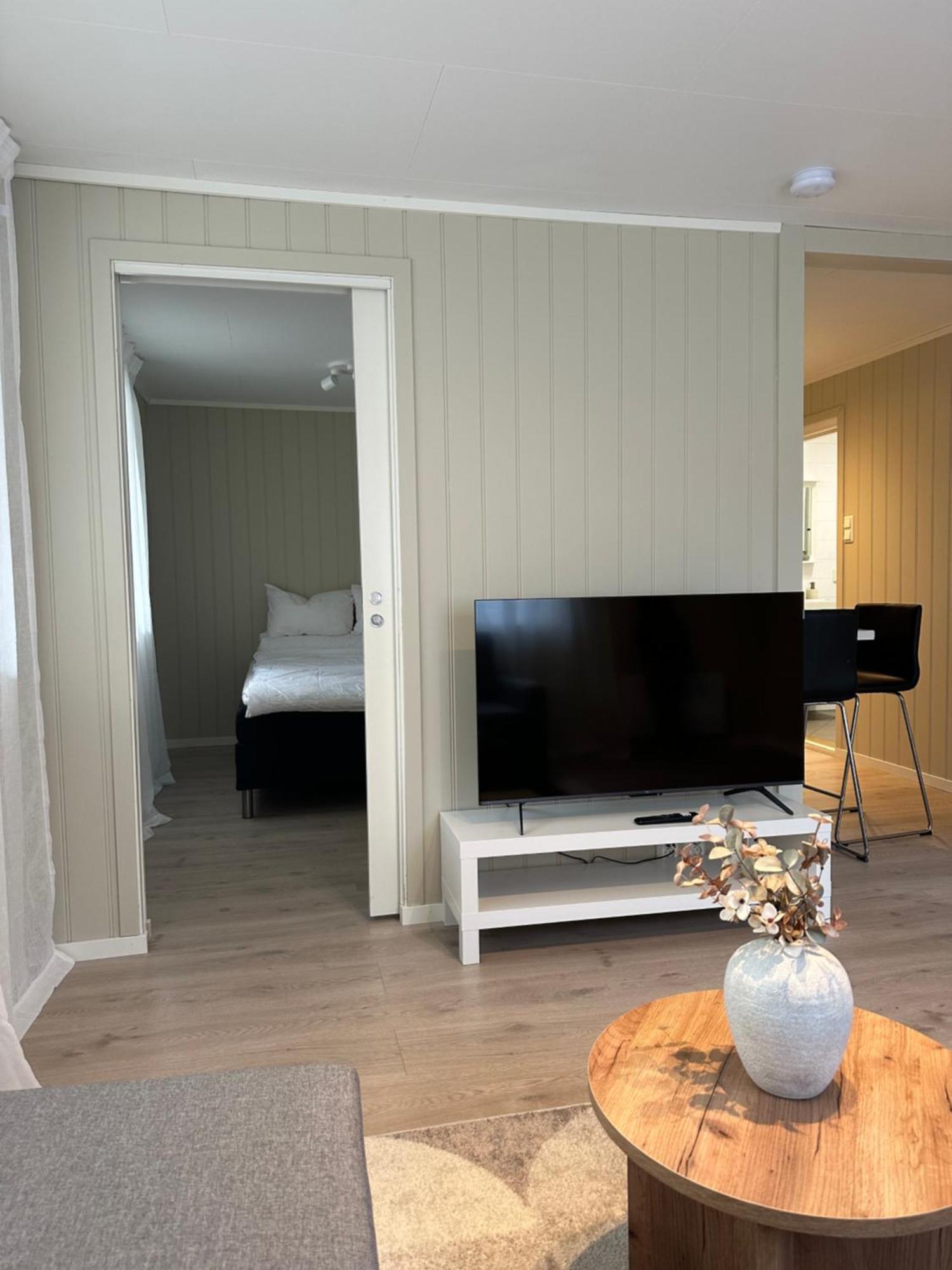 Lys Rent Og Trivelig Hybelleilighet Kristiansand Buitenkant foto